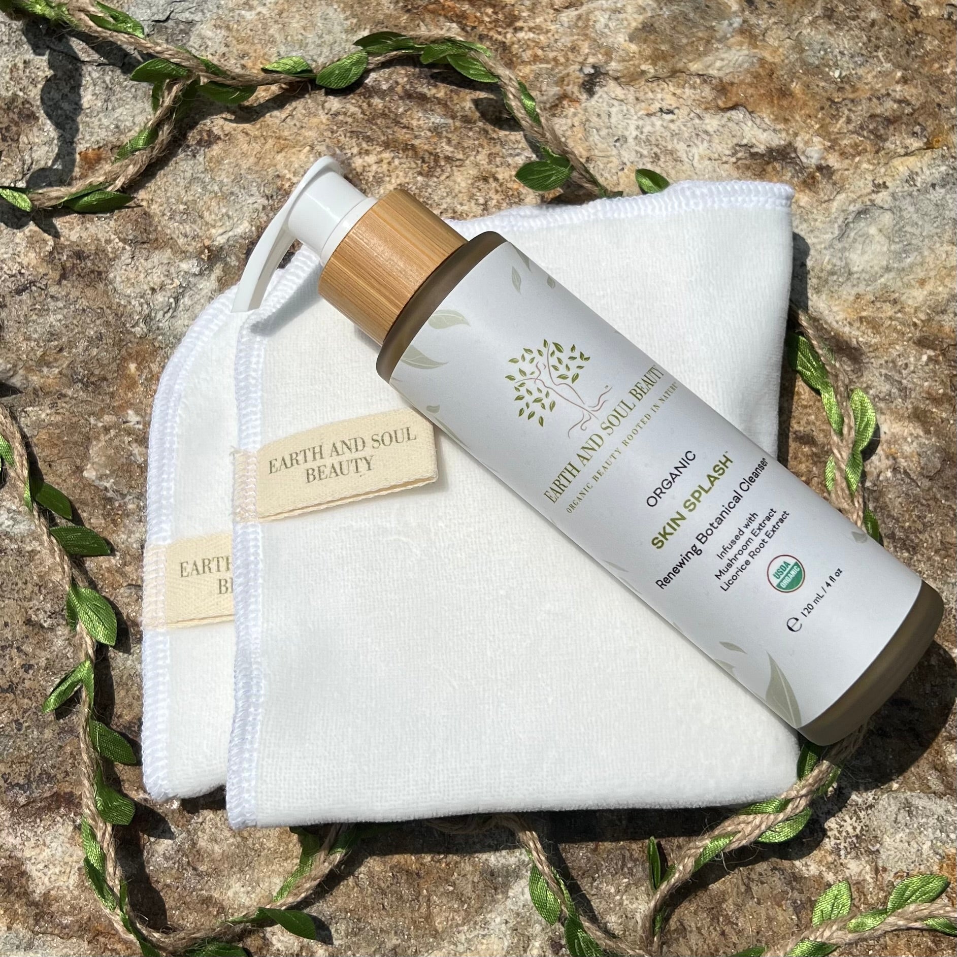 Organic REUSABLE BEAUTY CLOTHS (2-piece set) w/ SKIN SPLASH™ Renewing Botanical Cleanser